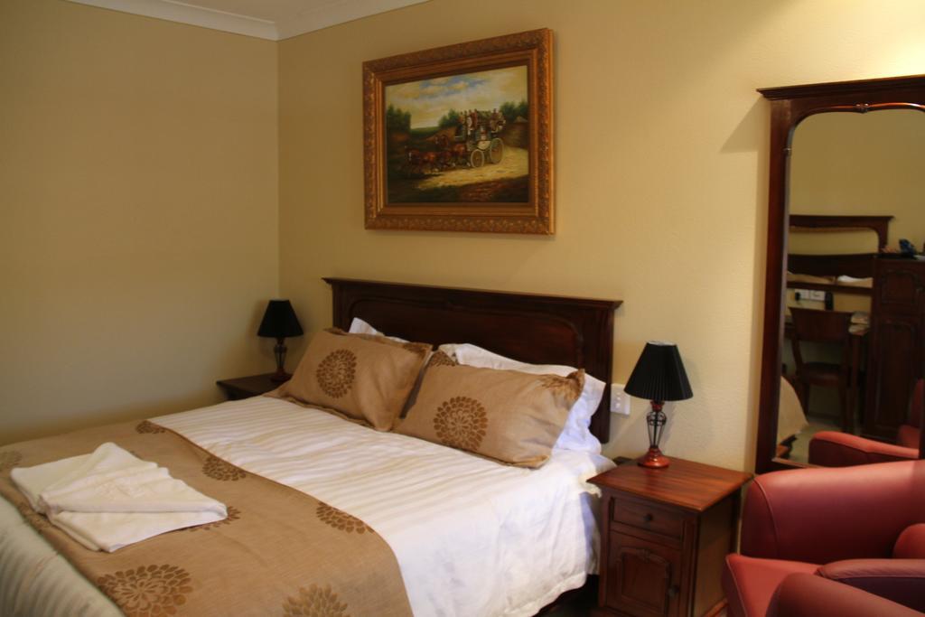 Overlander Homestead Motel Roma Kamer foto