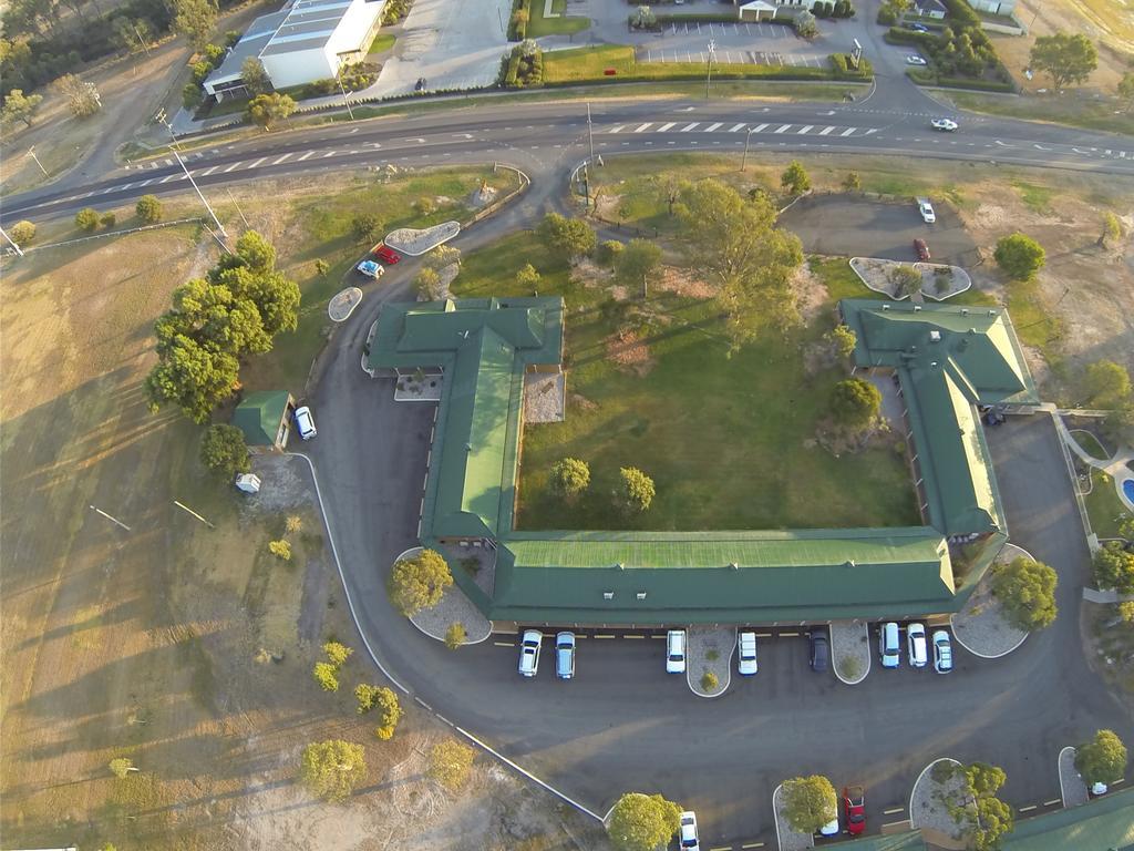 Overlander Homestead Motel Roma Buitenkant foto