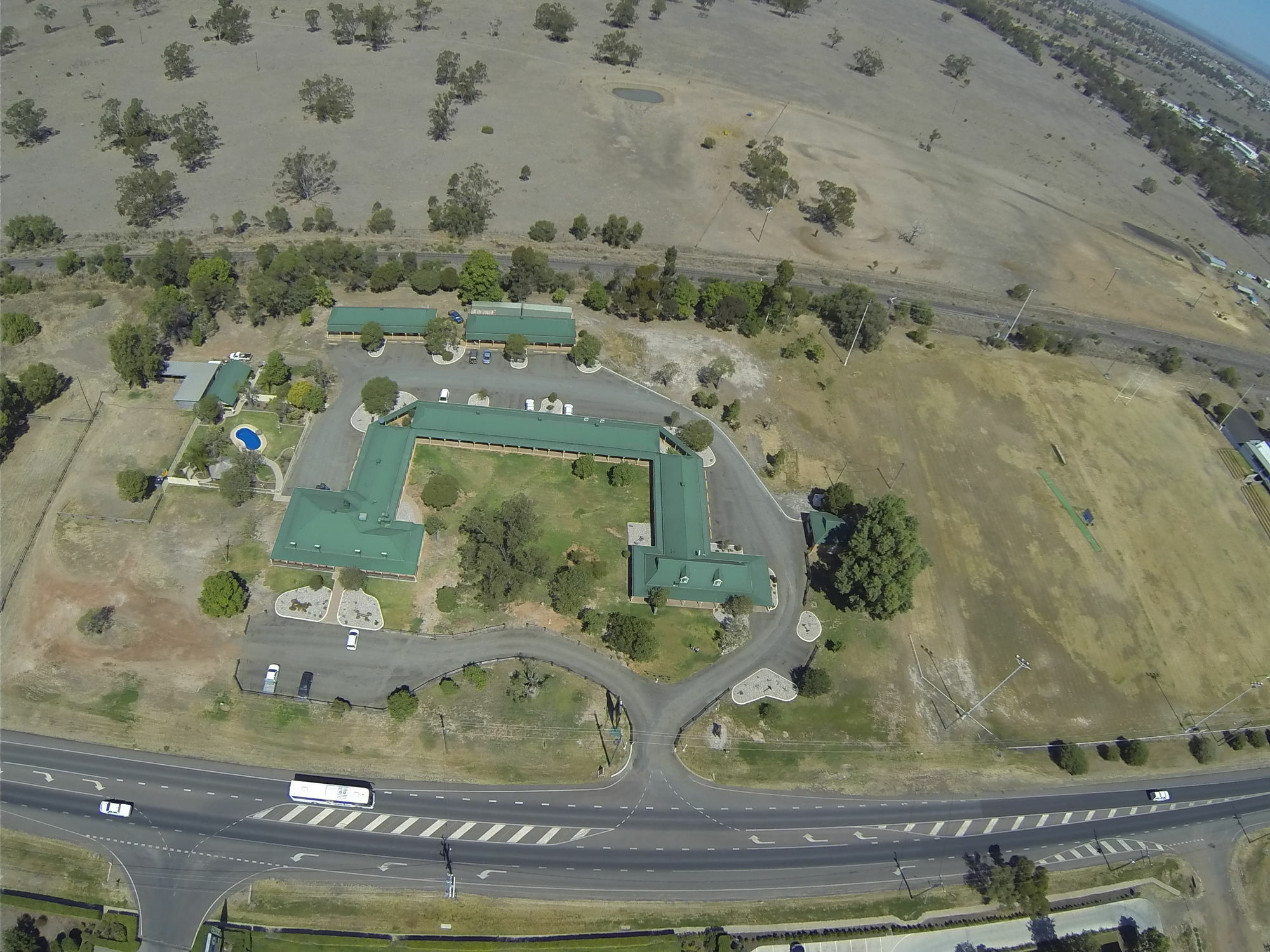 Overlander Homestead Motel Roma Buitenkant foto